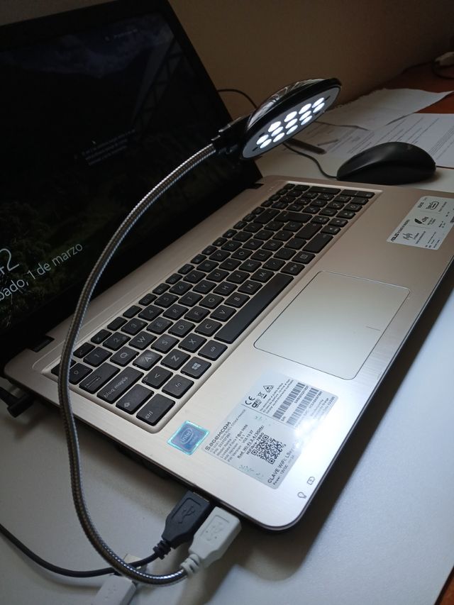 Lámpara Leds Ordenador