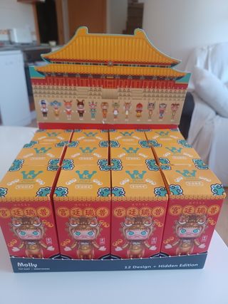 NUOVA scatola Molly Popmart