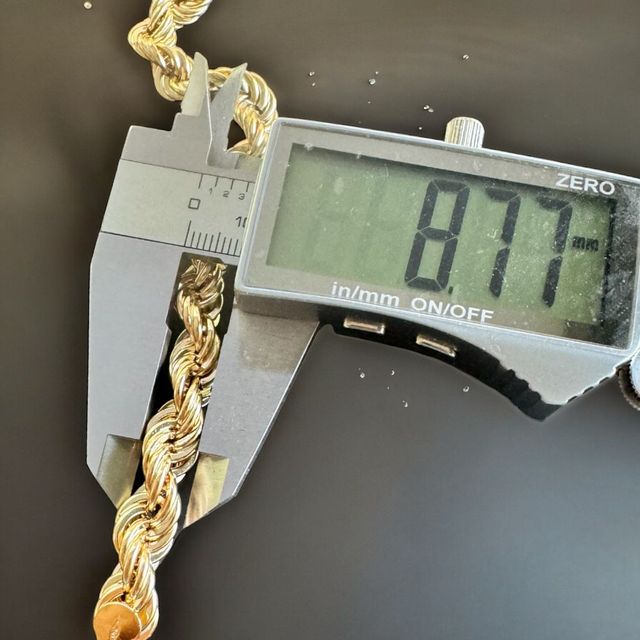 Collar Cordón Salomónico 8.70 mm Oro 18 Kilates