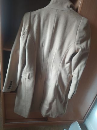 Abrigo Camel Zara talla M