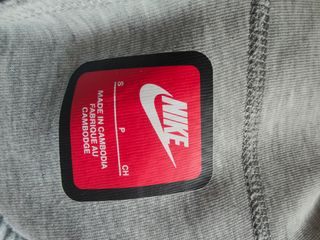 Pantalón Nike Tech fleece talla S