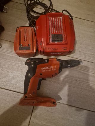 Atornilladora de tabique hilti