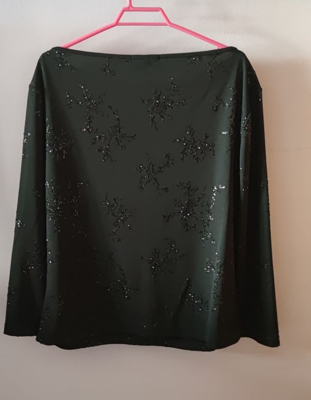 Blusa con pedrería