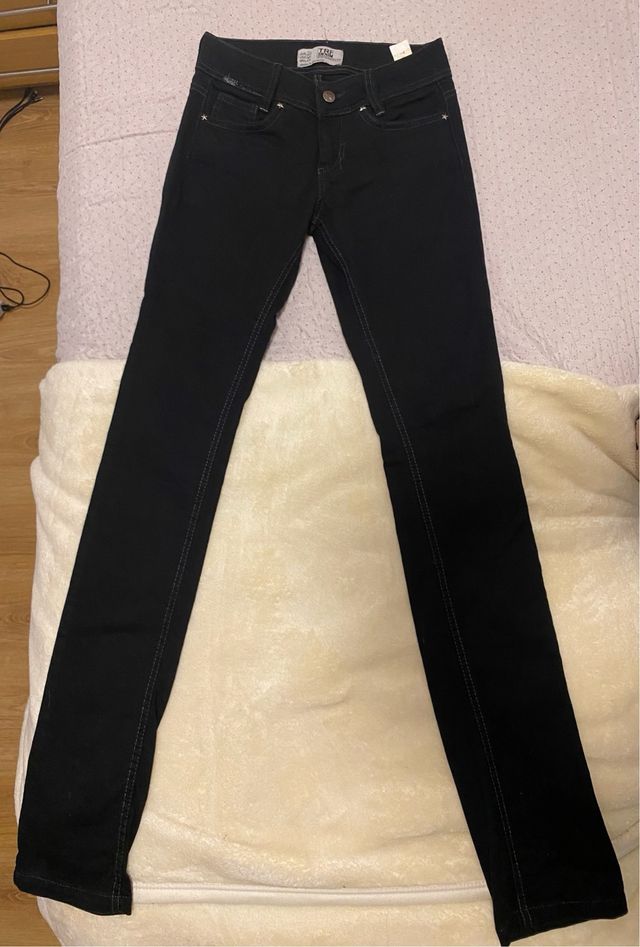 Pantalon vaquero negro