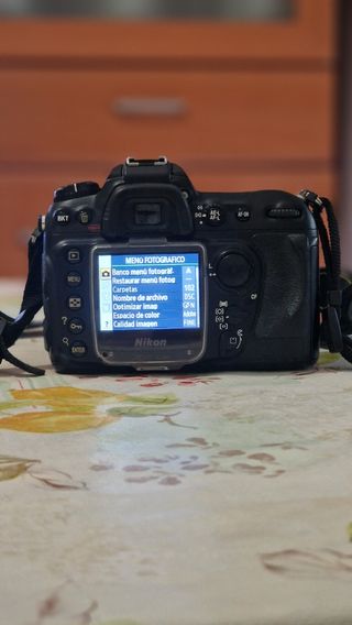 NIKON D200