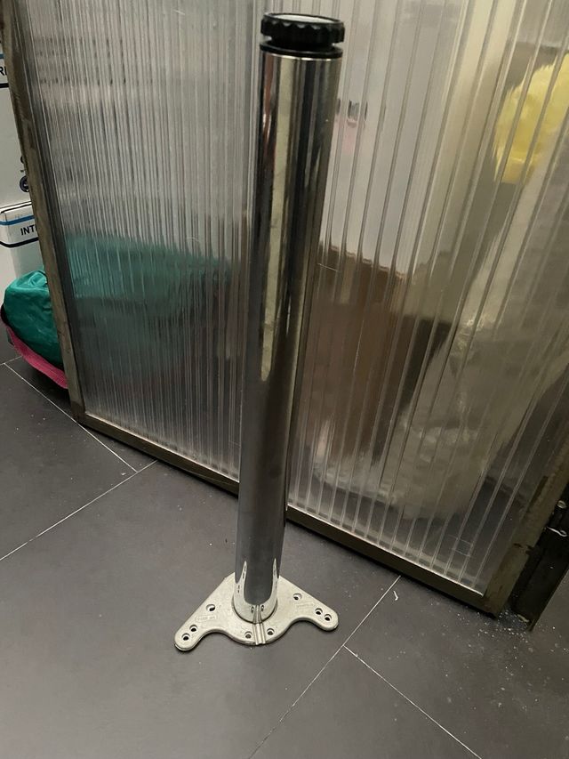 Pie pata inox regulable mesa isla