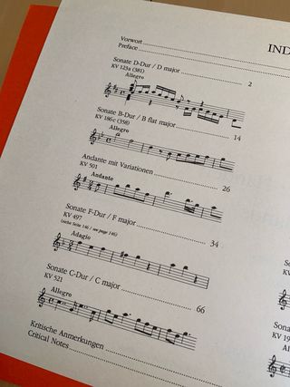 Mozart piezas para piano a 4 manos. Partitura