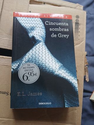 ESTUCHE CINCUENTA SOMBRAS