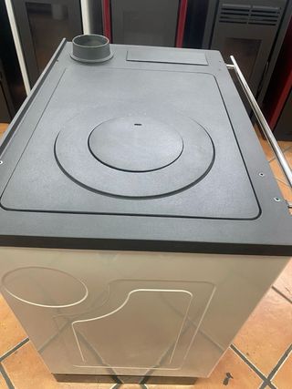 COCINA CALEFACTORA A LEÑA