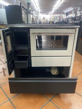 COCINA CALEFACTORA A LEÑA