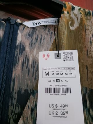 Vestido nuevo con etiquetas de Zara 