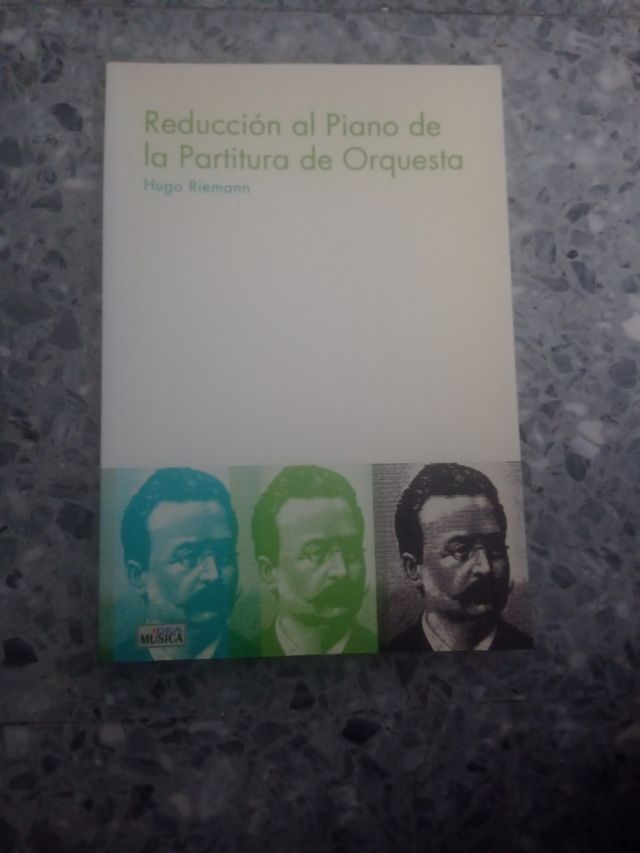 Reducción al piano de la partitura de orquesta (R) (2005)