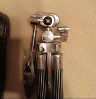 Tripode antiguo magnon con funda