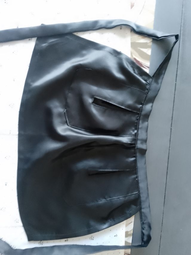 Falda,mandil y pañuelo de casera