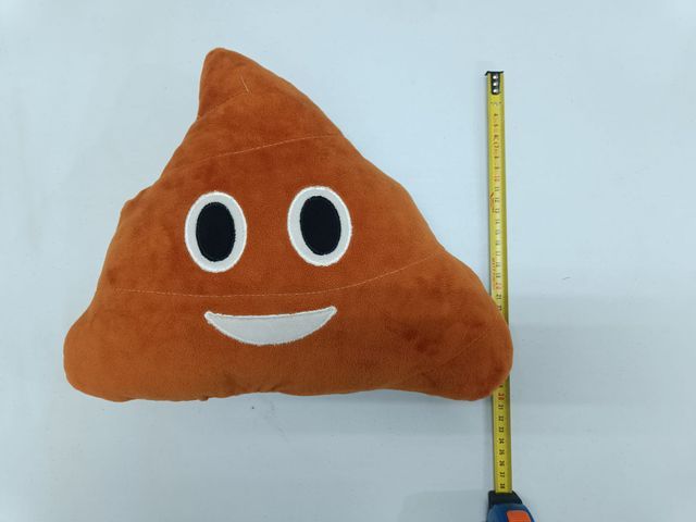 Peluche con forma de Caca