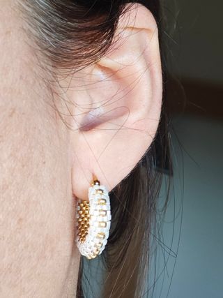 Pendientes artesanales Congo blancos y dorados