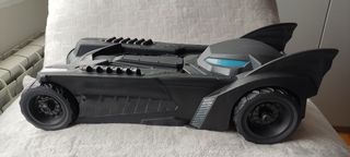 Coche Batman y mucheco. Batmovil