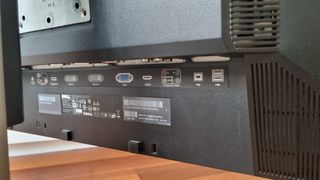 Monitor Dell UltraSharp U2711