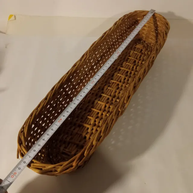 Cesta de mimbre o caña panera