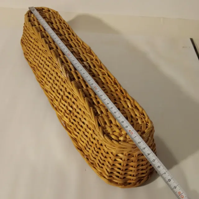 Cesta de mimbre o caña panera