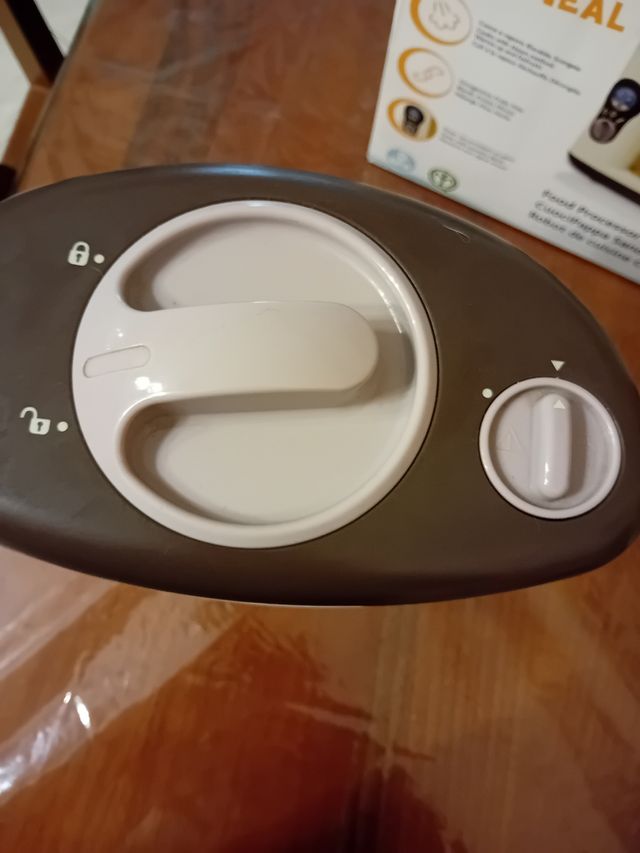 Cuoci pappa della chicco usato pochissime volte.