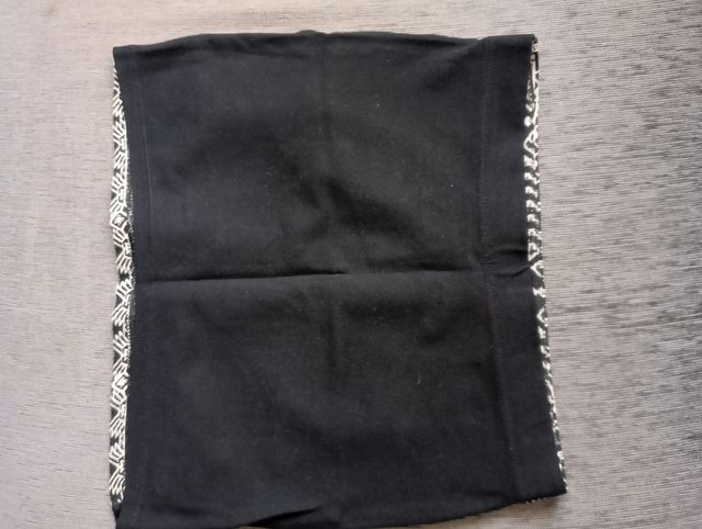 Minifalda blanca y negra