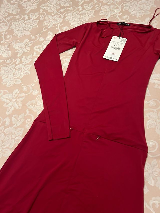 Vestido midi granate. Talla s