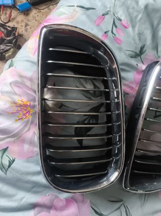 Rejilla capó bmwe46