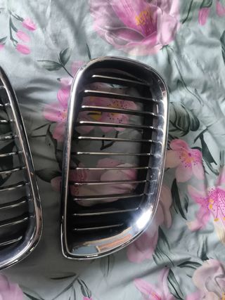 Rejilla capó bmwe46