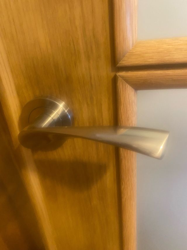 Puerta Madera y cristal