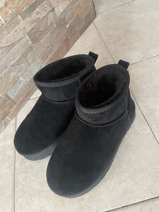 Stivaletti neri in suede  Taglia 38