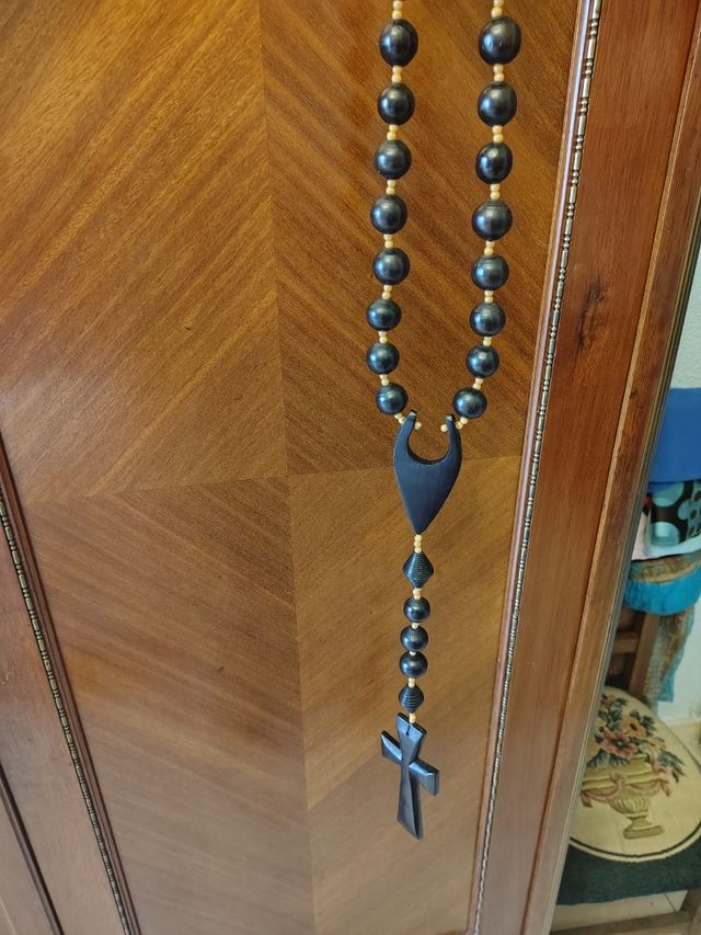 Rosario de Ebano, artesanal