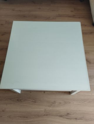 Mesa baja salón IKEA 90x90