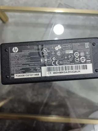 Cargador hp portátil original