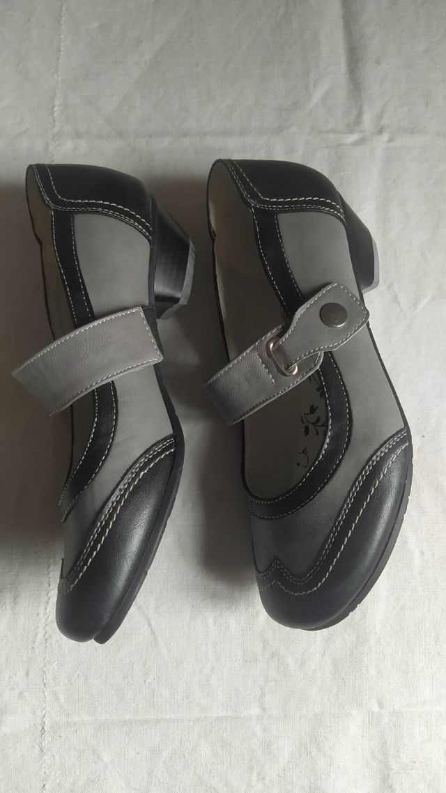 Décolleté pelle mezzo tacco