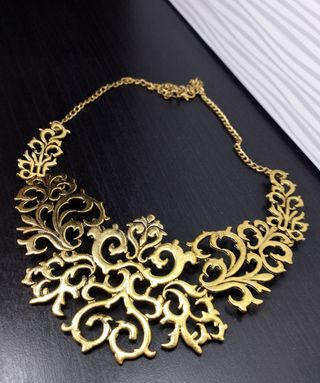 Particolare Colla Imperiale