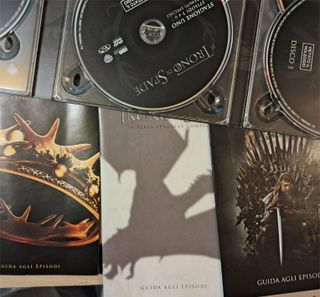 DVD Smalville , the 100, Lucifer e Trono di spade