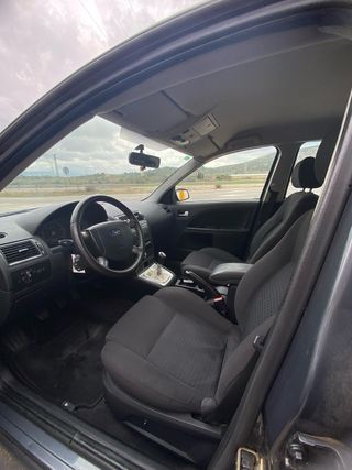 Ford Mondeo 2004