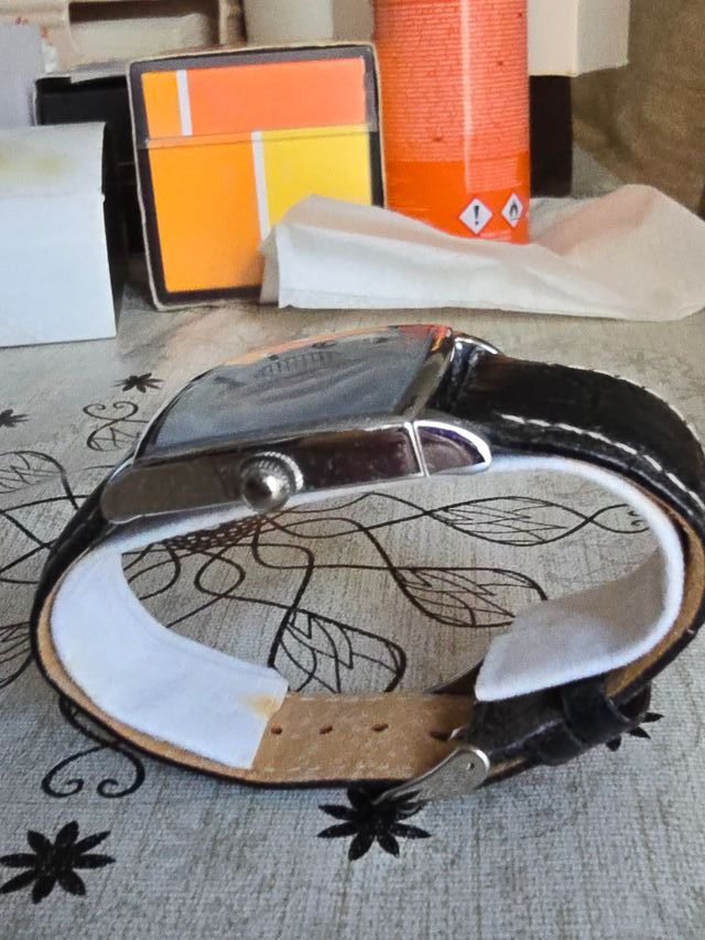 Se vende reloj Elio Berhanyer sin caja. A estrenar