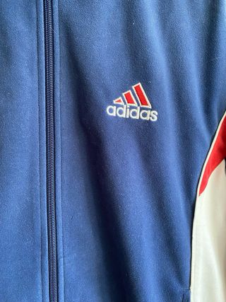 Chaqueta adidas challenger