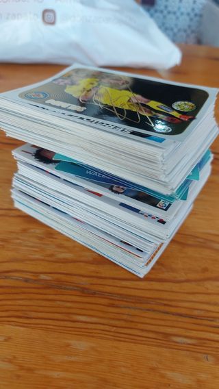 Lote 63 cromos fútbol diferentes