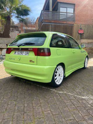 SEAT Ibiza Cupra 