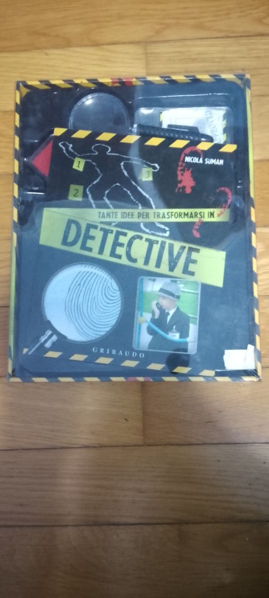 Kit detective