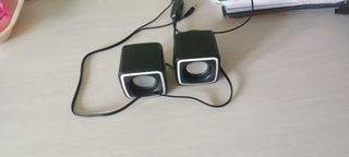 Altavoces para ordenador