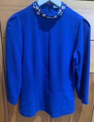 Camisa mujer con cuello de pedreria talla L