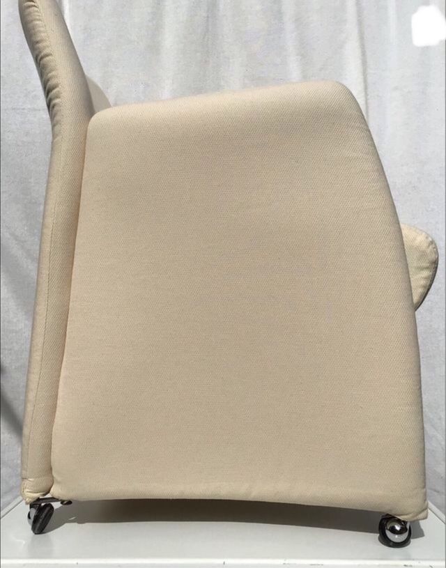 Sillón descalzadora con ruedas.