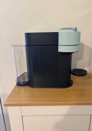 Cafetera Nespresso Vertuo.