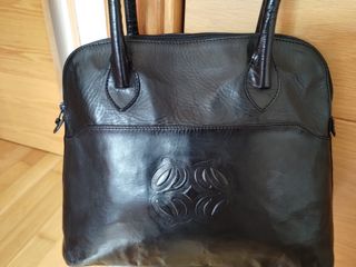 Bolso cuero negro Haity.