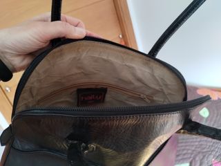 Bolso cuero negro Haity.