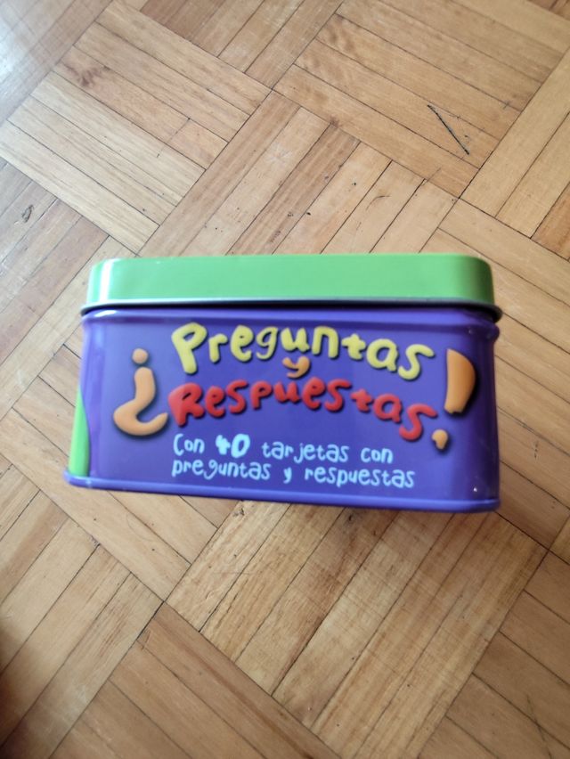 Juego de preguntas y respuestas